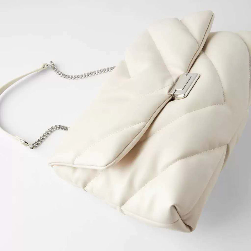 Bag White Quilted Oversized Shoulder photo 3