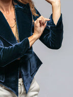 Velvet Lapel Collar One Button Blazer (12)