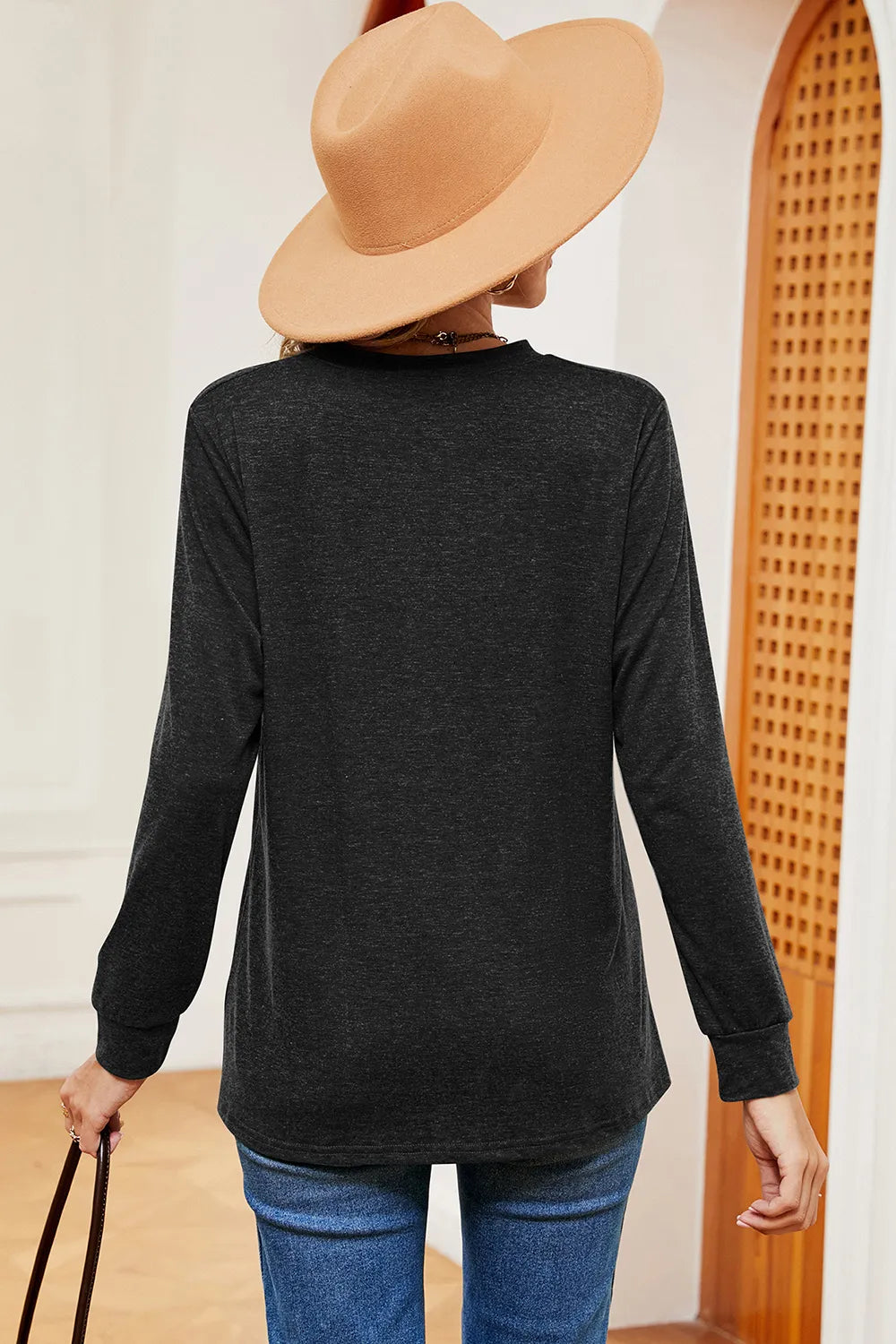 Notched Long Sleeve T-shirt (15)