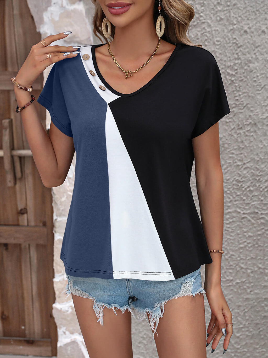 Block Decorative Button V-neck Tee (14)