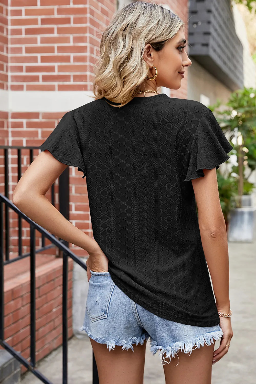 Eyelet V-neck Flutter Sleeve T-shirt (8)