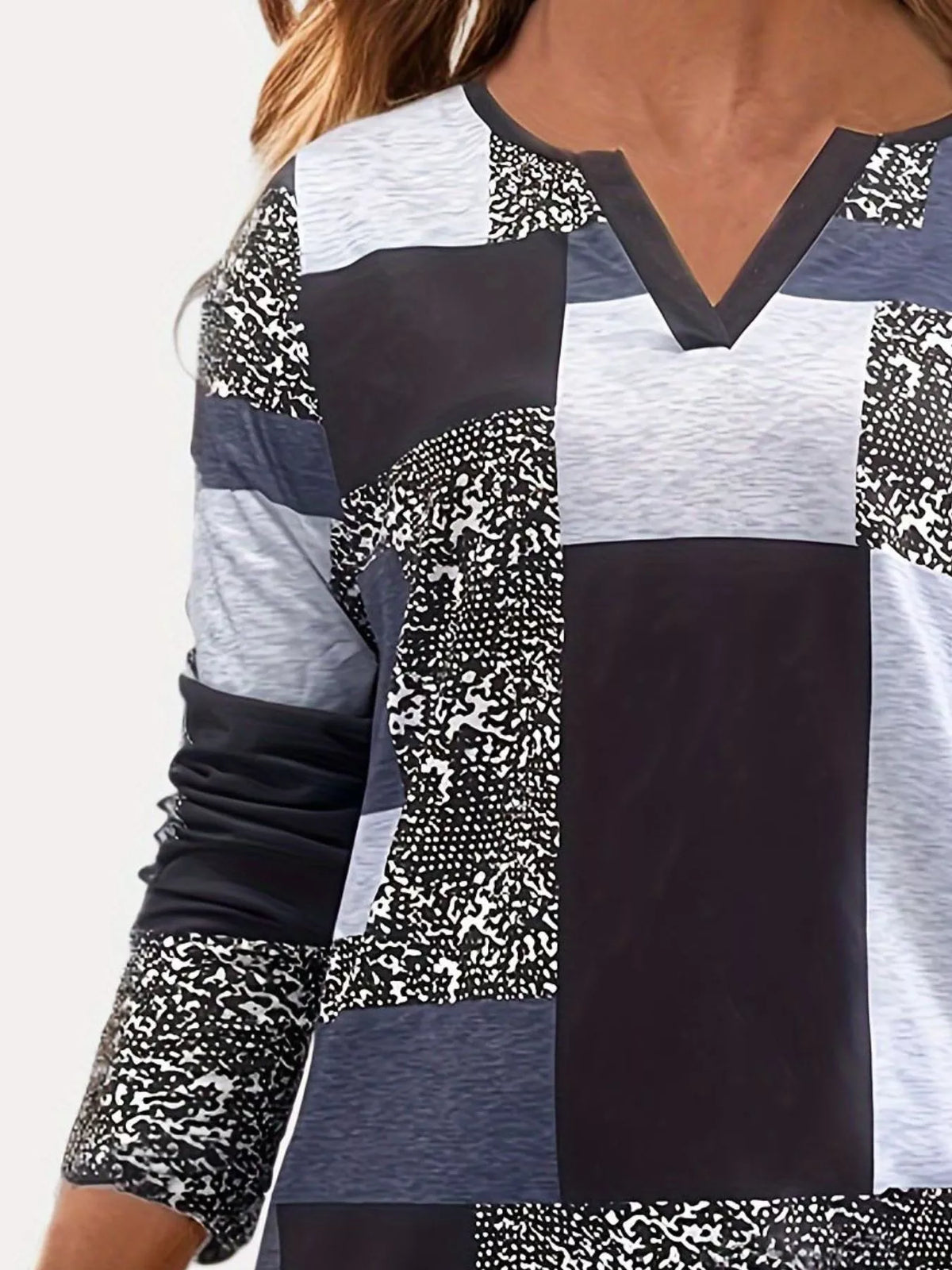 Notched Long Sleeve T-shirt (5)