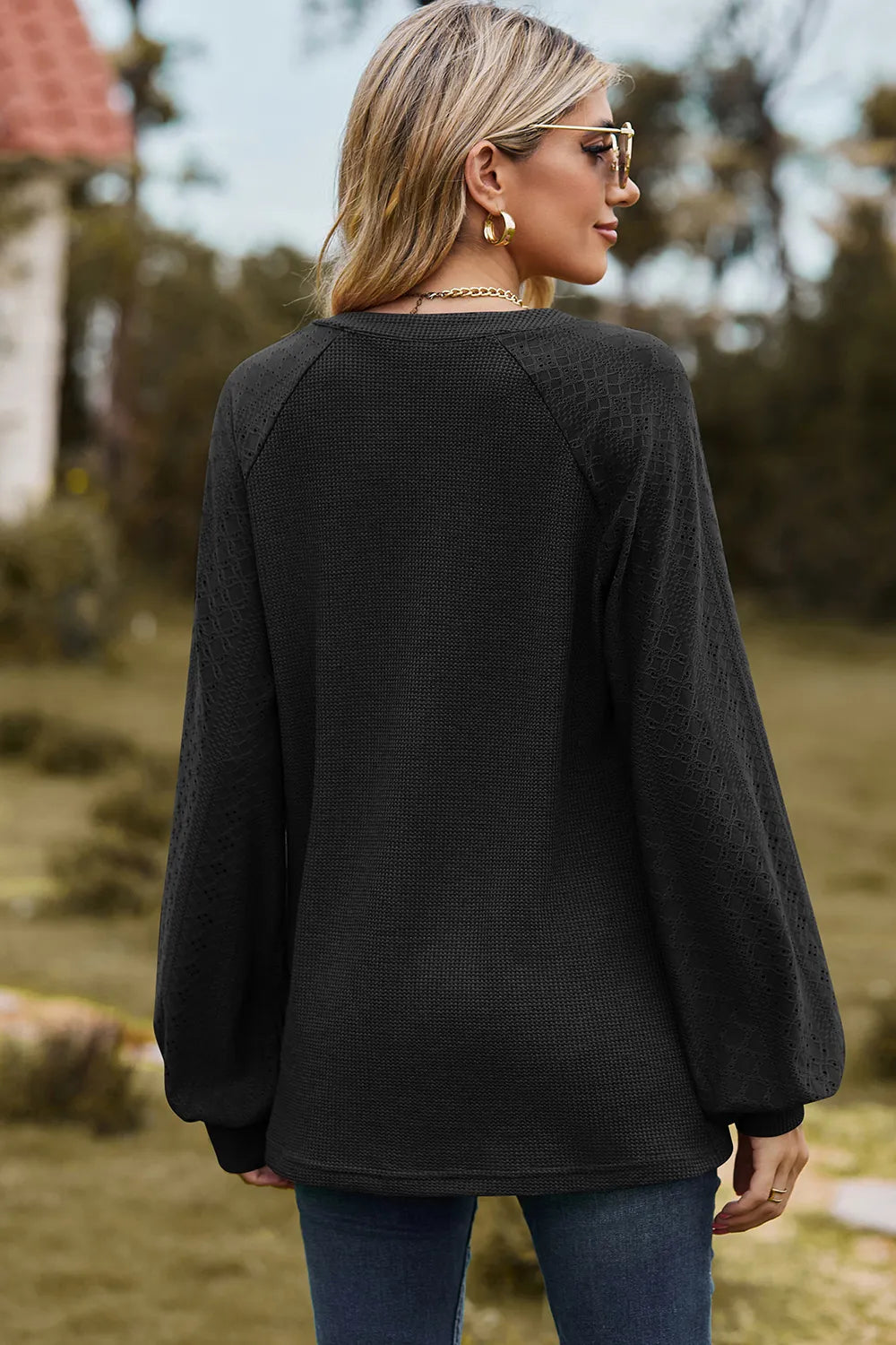 Eyelet Notched Raglan Sleeve T-shirt (2)