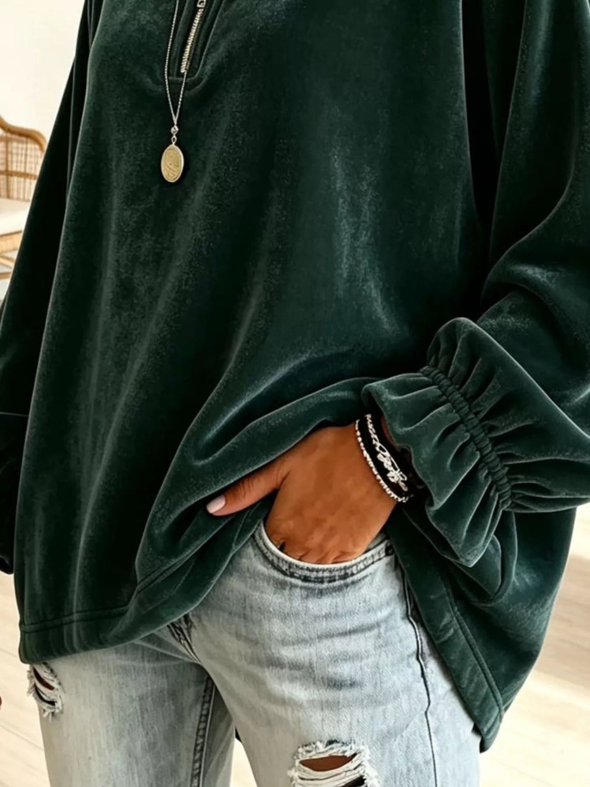Velvet Quarter-zip Sweatshirt Ruffled Cuffs (6)