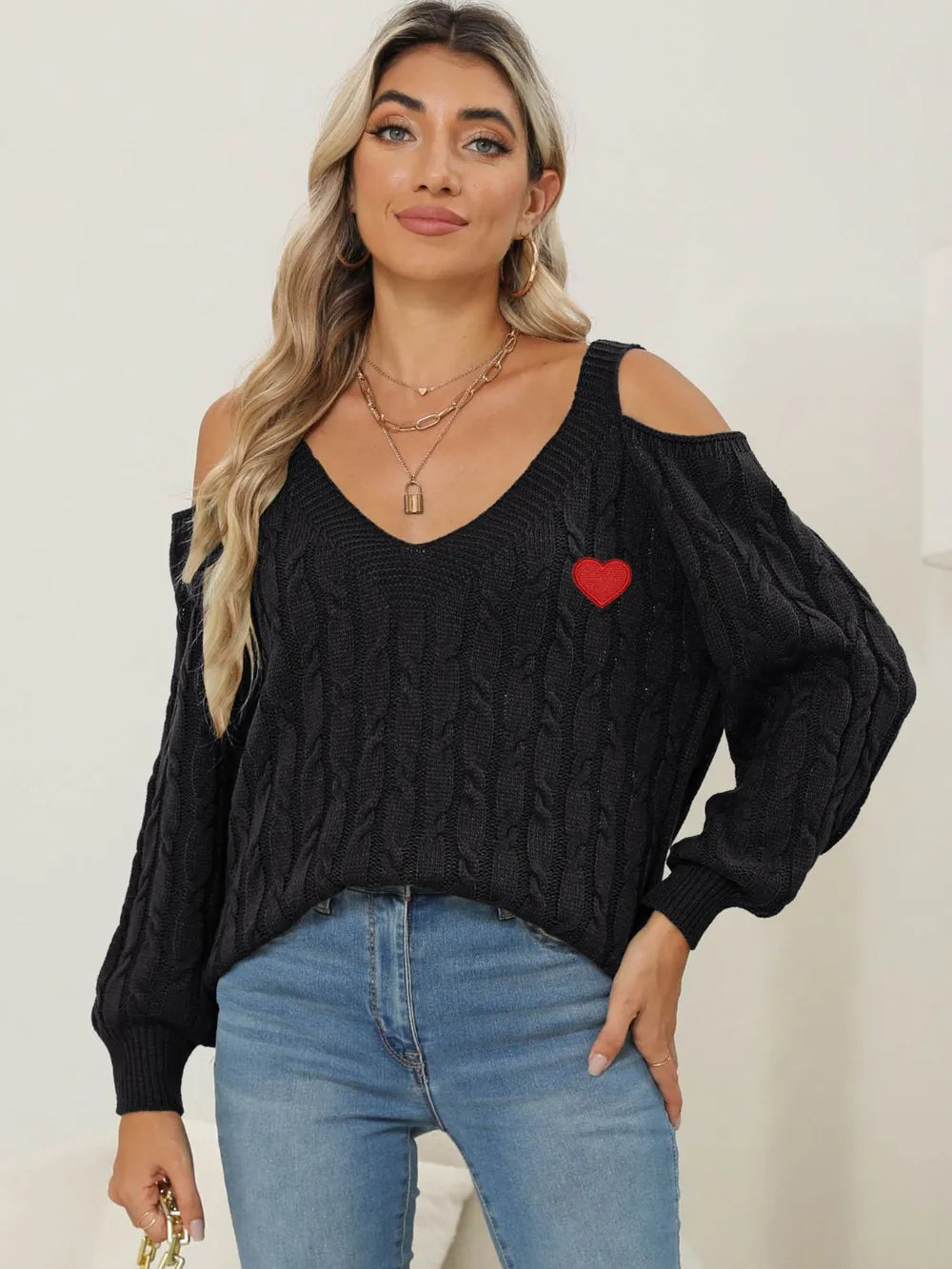 Cable-knit Heart V-neck Sweater (5)