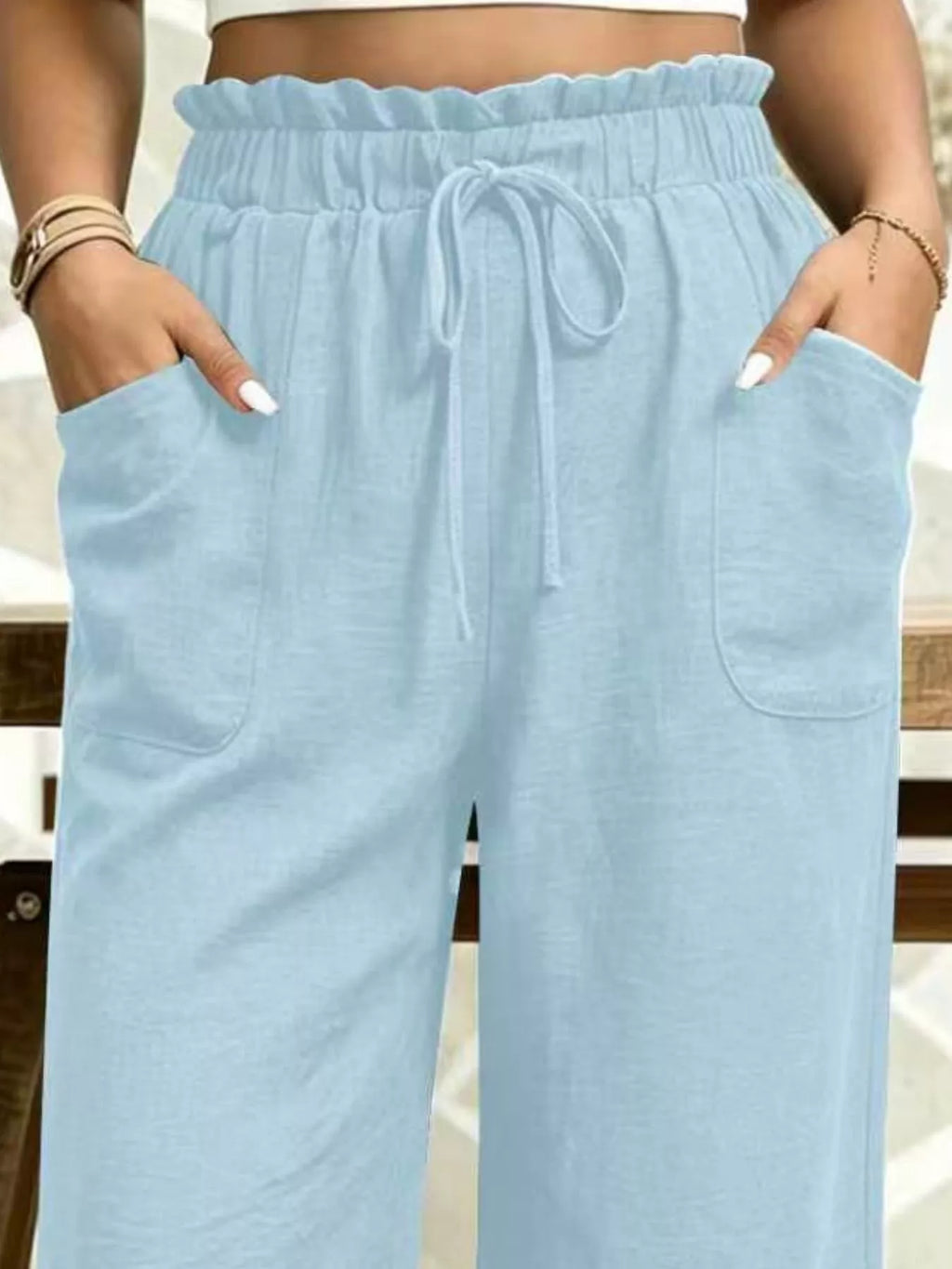 High-waisted Drawstring Capris (8)