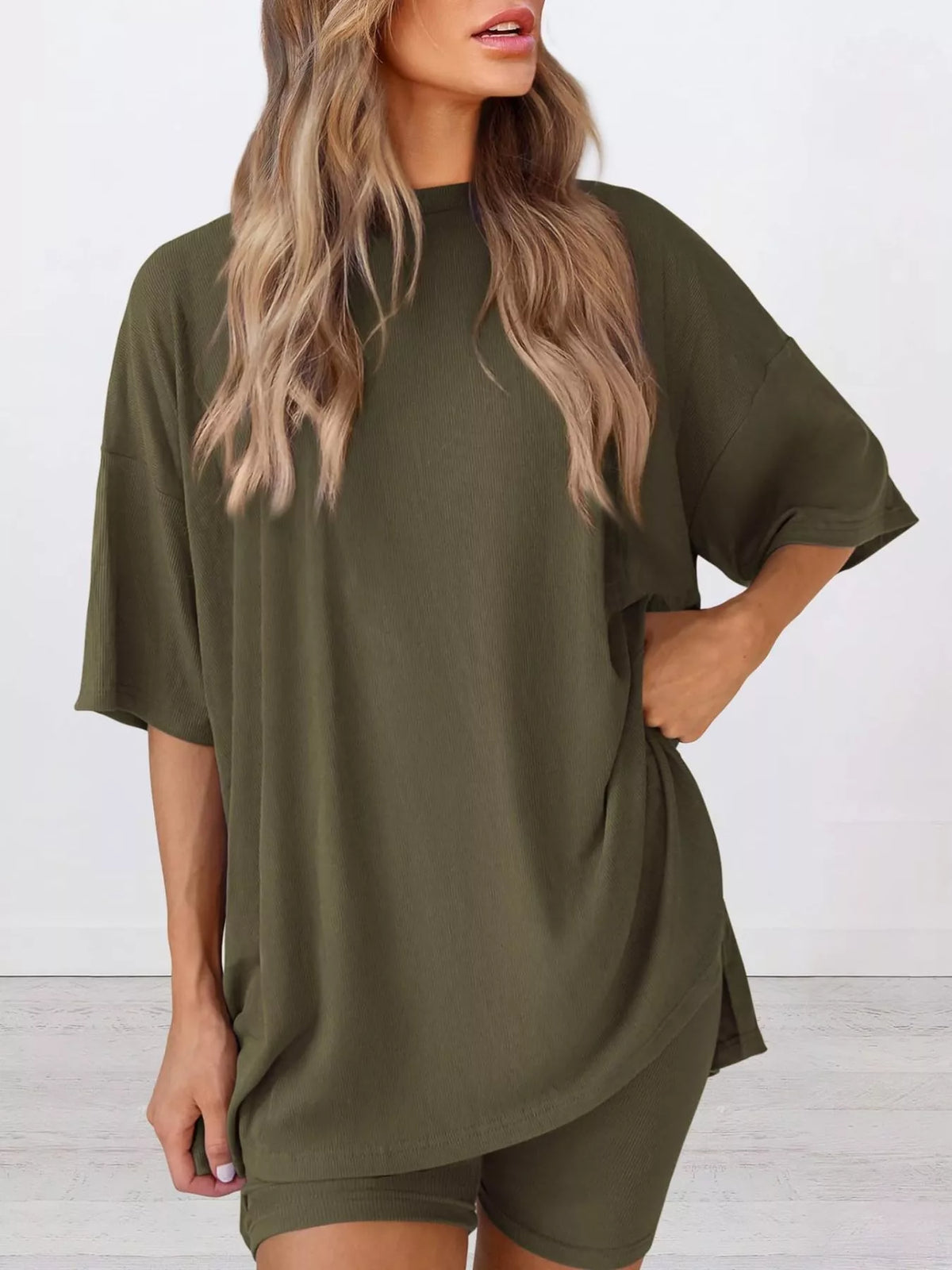 Full Size Half Sleeve T-shirt Shorts Set Plus (3)