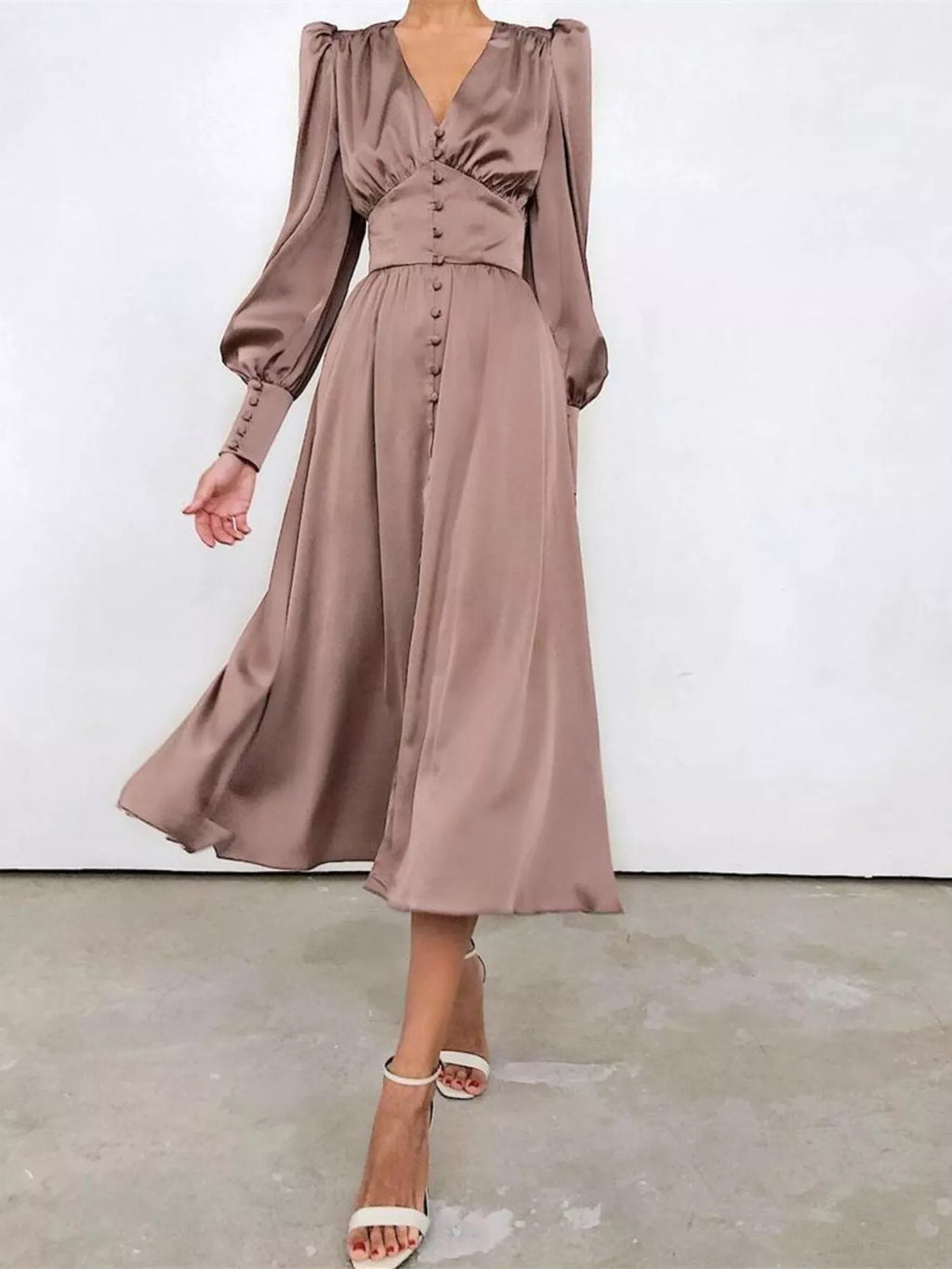 Elegant V-neck Puff Sleeve Button-down Midi Dress (24)