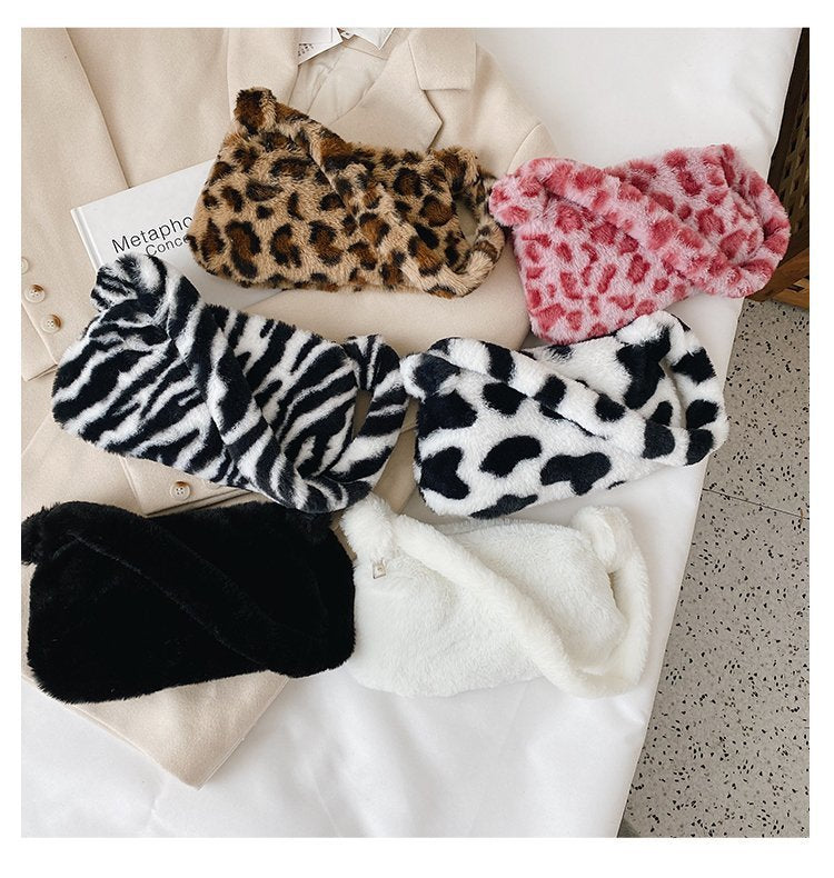 Plush Underarms One-shoulder Handbag photo 2