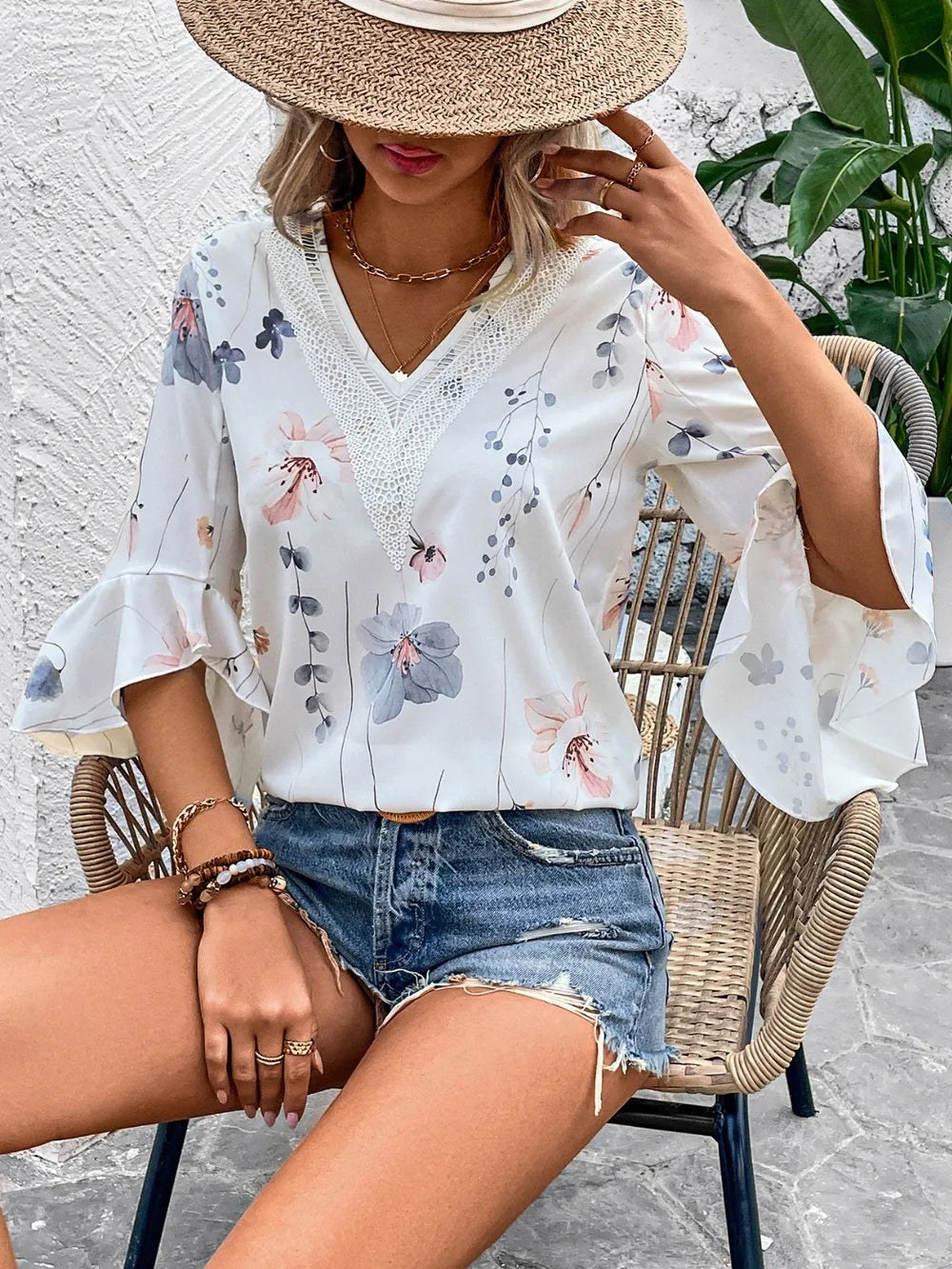 Ruffled Printed V-neck Half Sleeve Blouse (2)