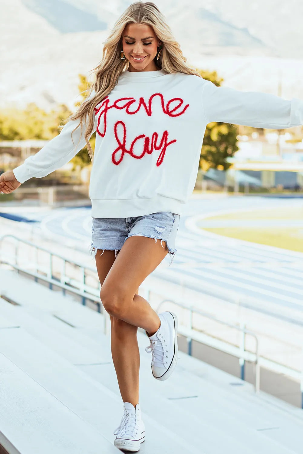 Round Neck Long Sleeve Sweatshirt (7)
