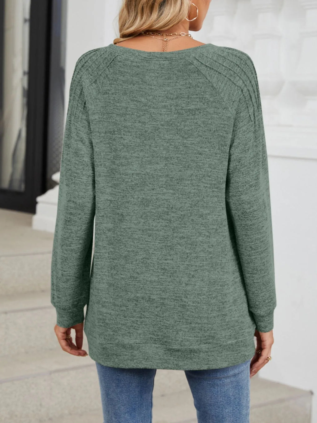Round Neck Long Sleeve T-shirt (10)
