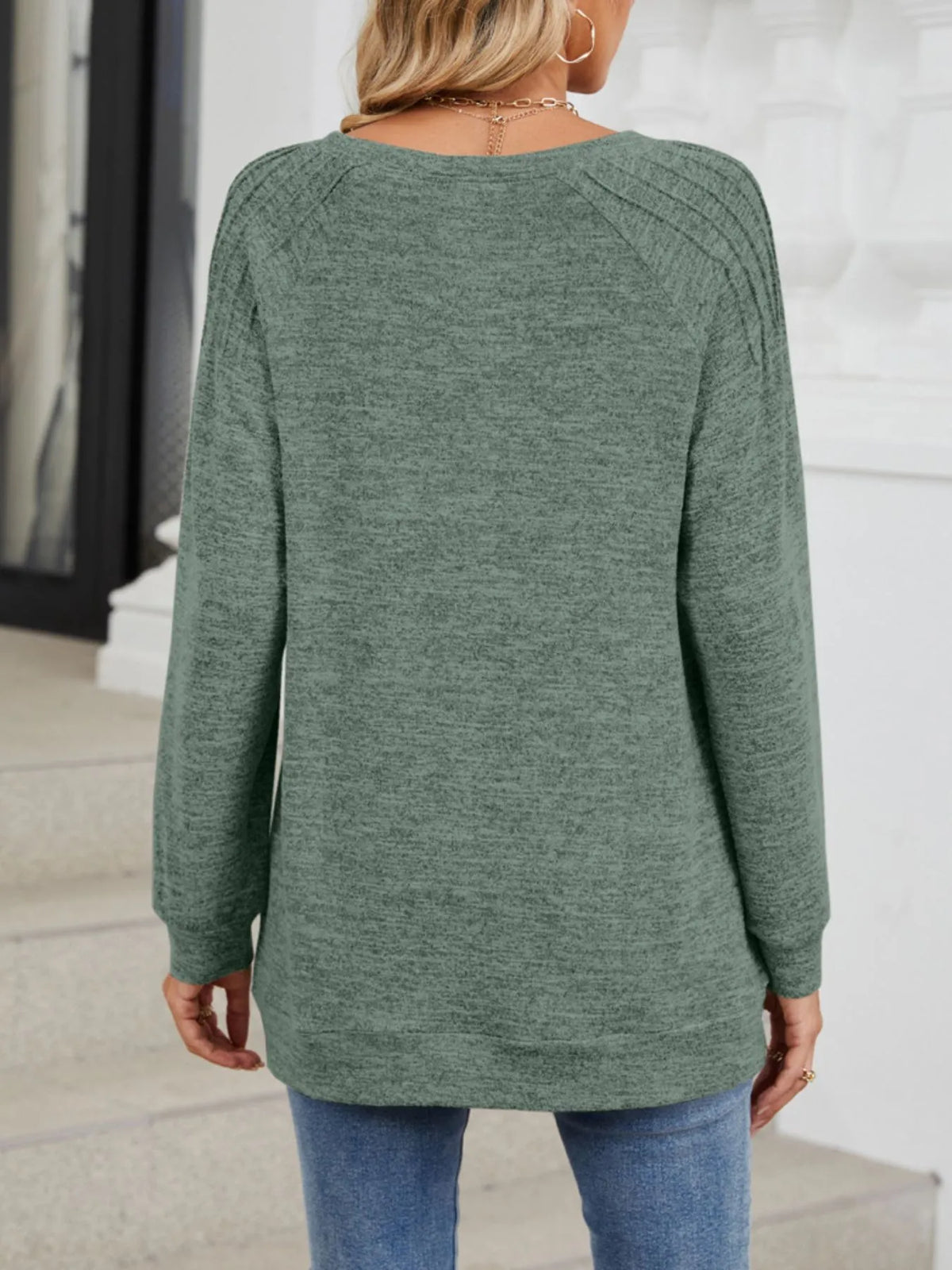 Round Neck Long Sleeve T-shirt (10)