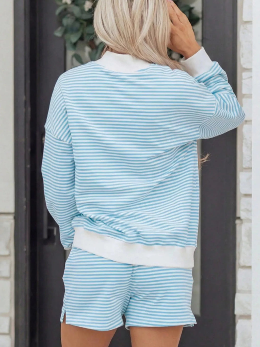Striped Oversized Sweatshirt Shorts Set (7)