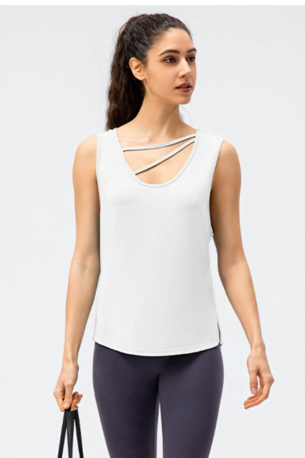 Cutout Reversible Active Tank (9)