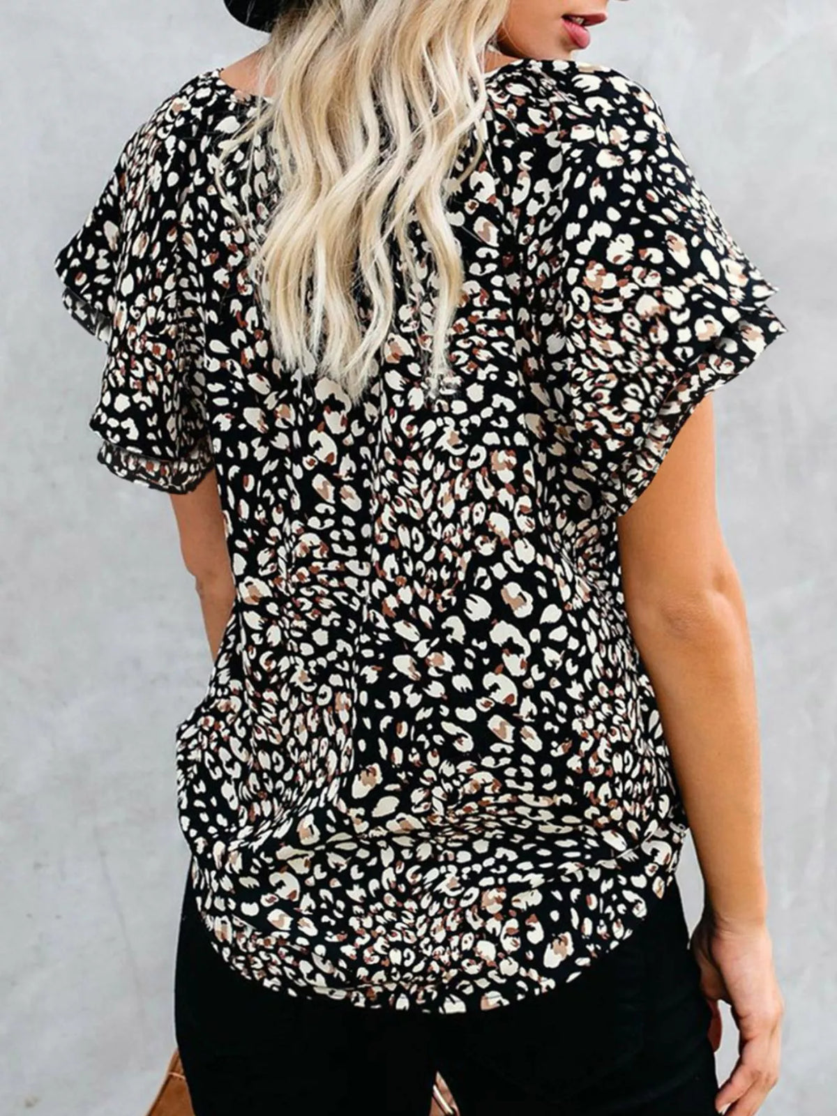 Full Size Floral Print V-neck Shirt Plus (9)