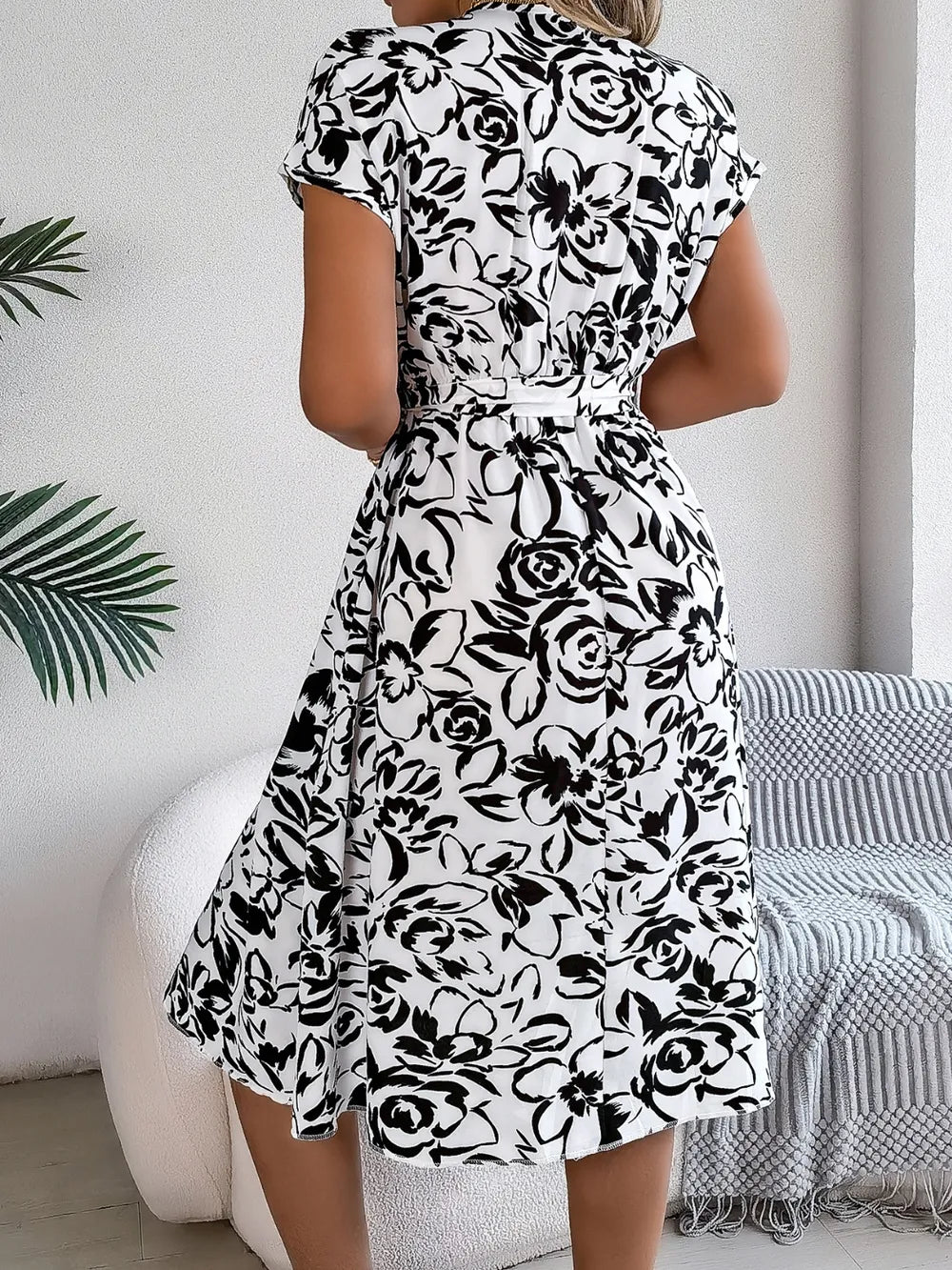 Printed V-neck Short Sleeve Dress (6)