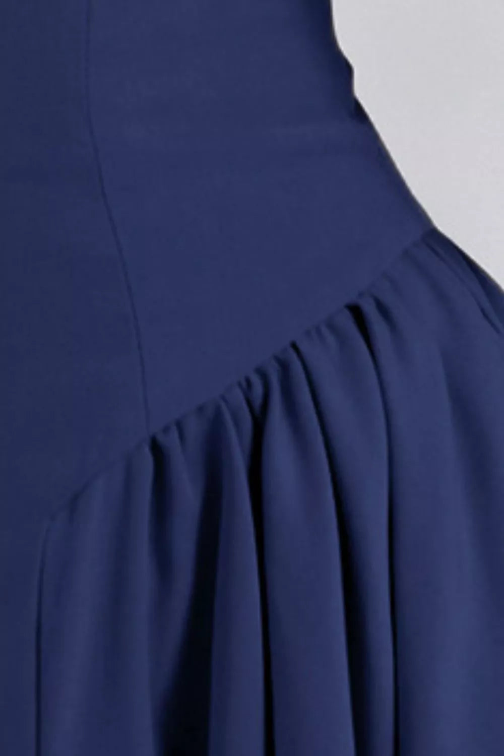 Sweetheart Neck Ruched Midi Dress (7)