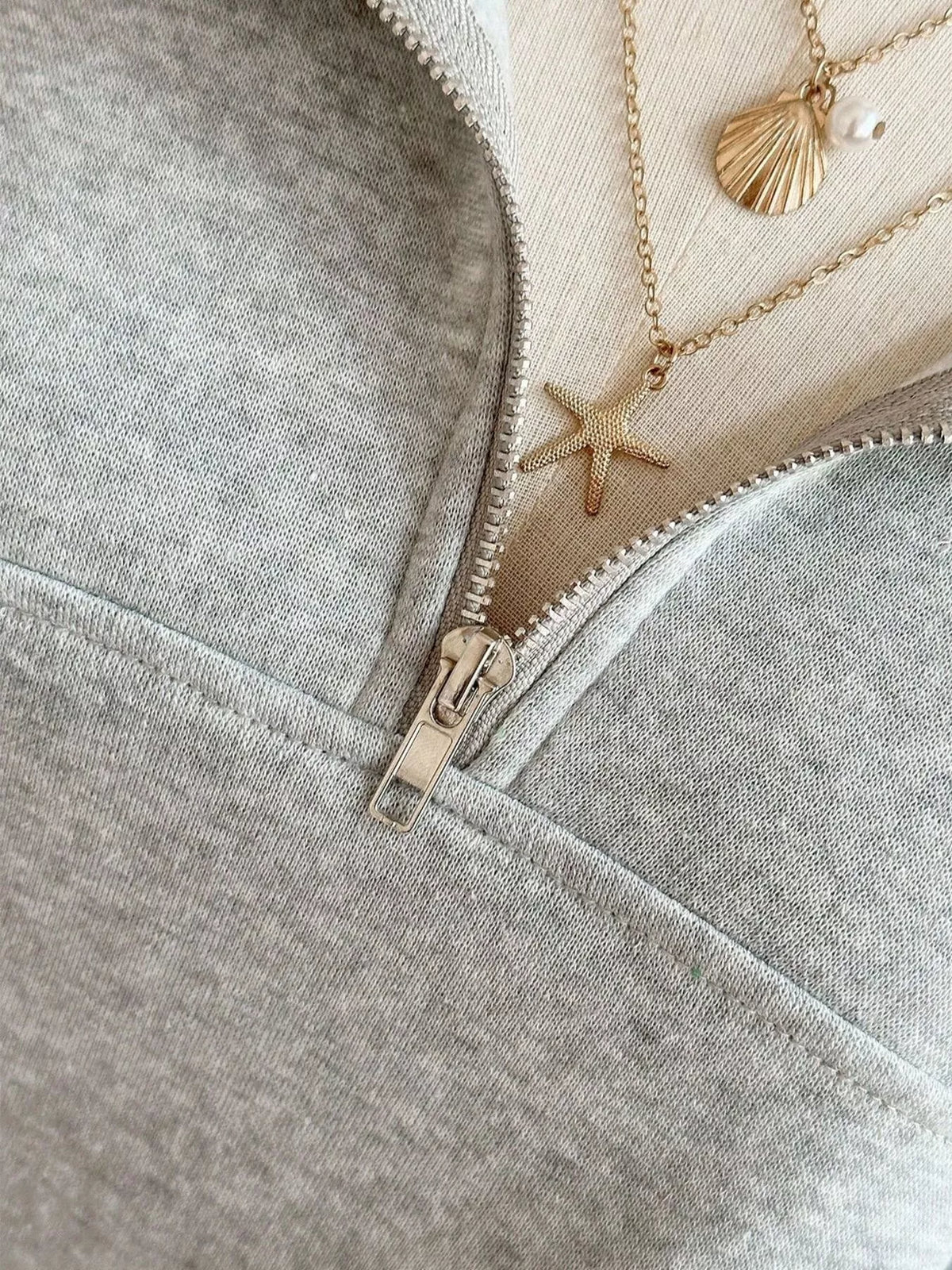 Quarter-zip Dropped Shoulder Sweatshirt (3)