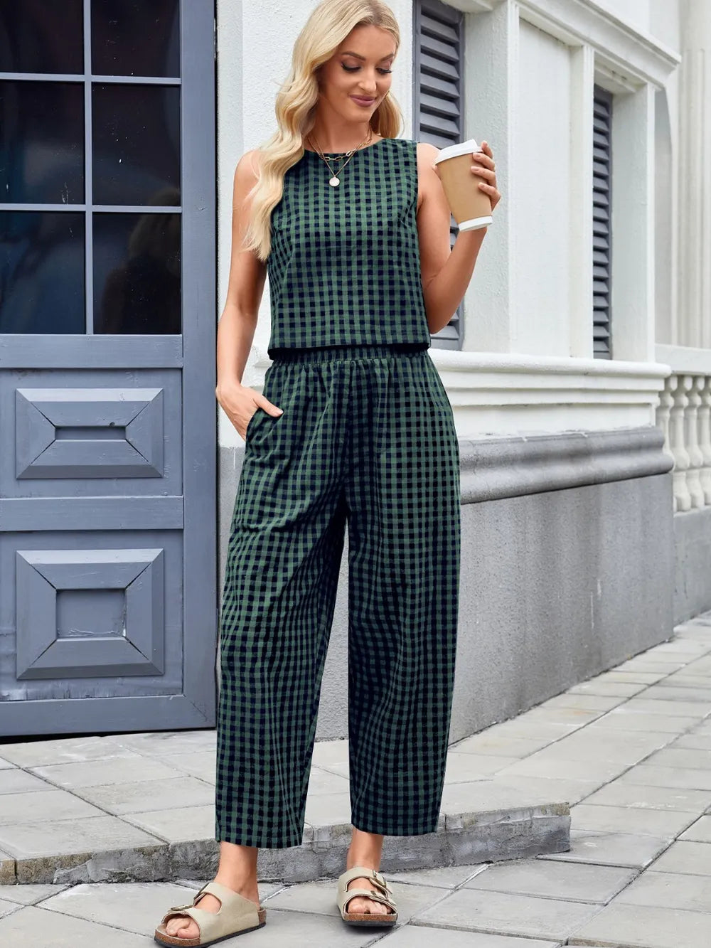 Plaid Sleeveless Top Pants Set (26)
