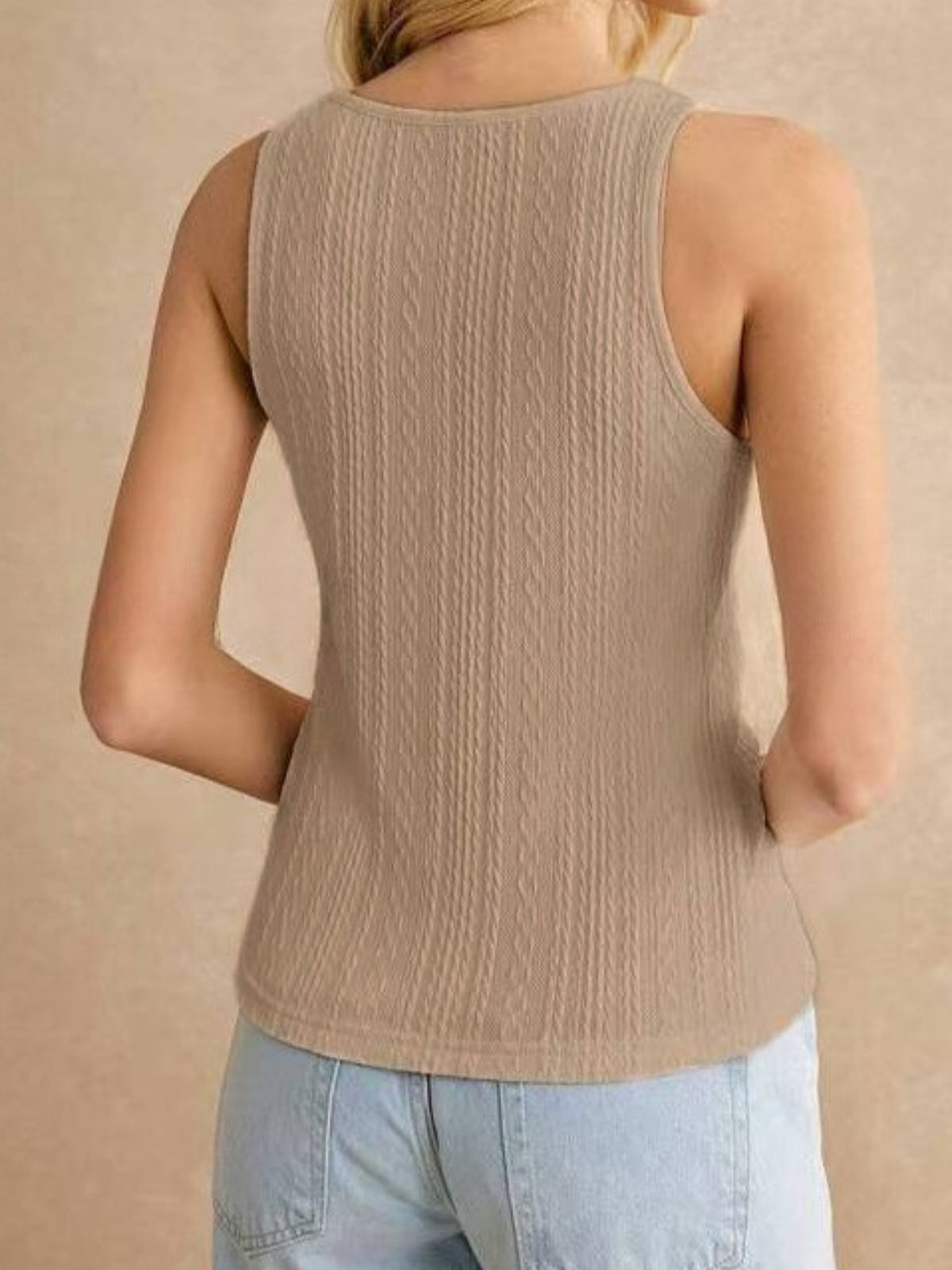 Textured Knit Scoop Neck Tank (9)