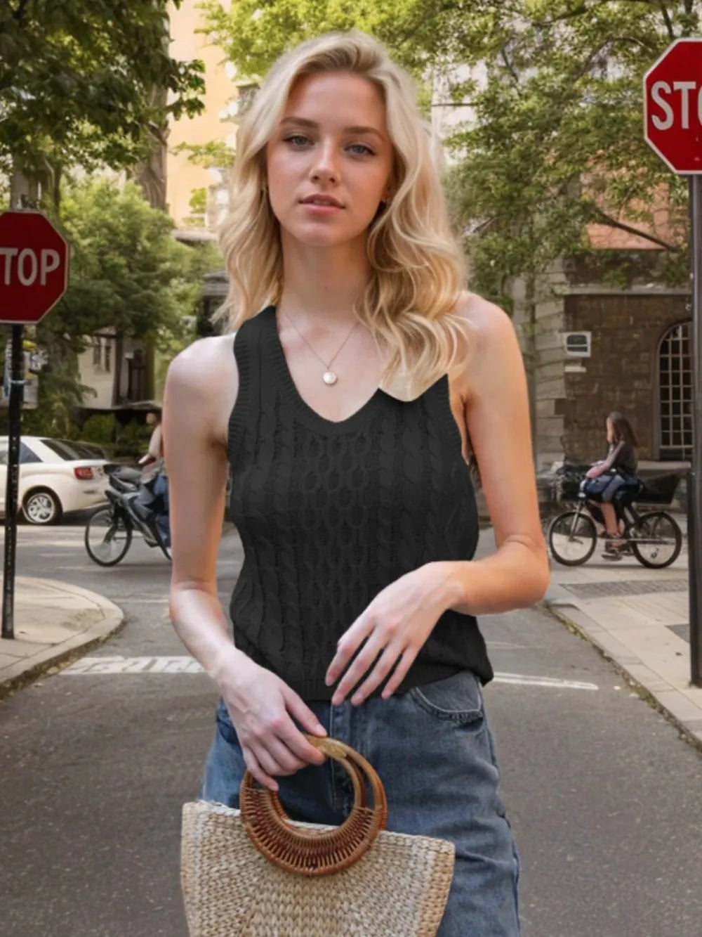Cable-knit V-neck Knit Tank (11)