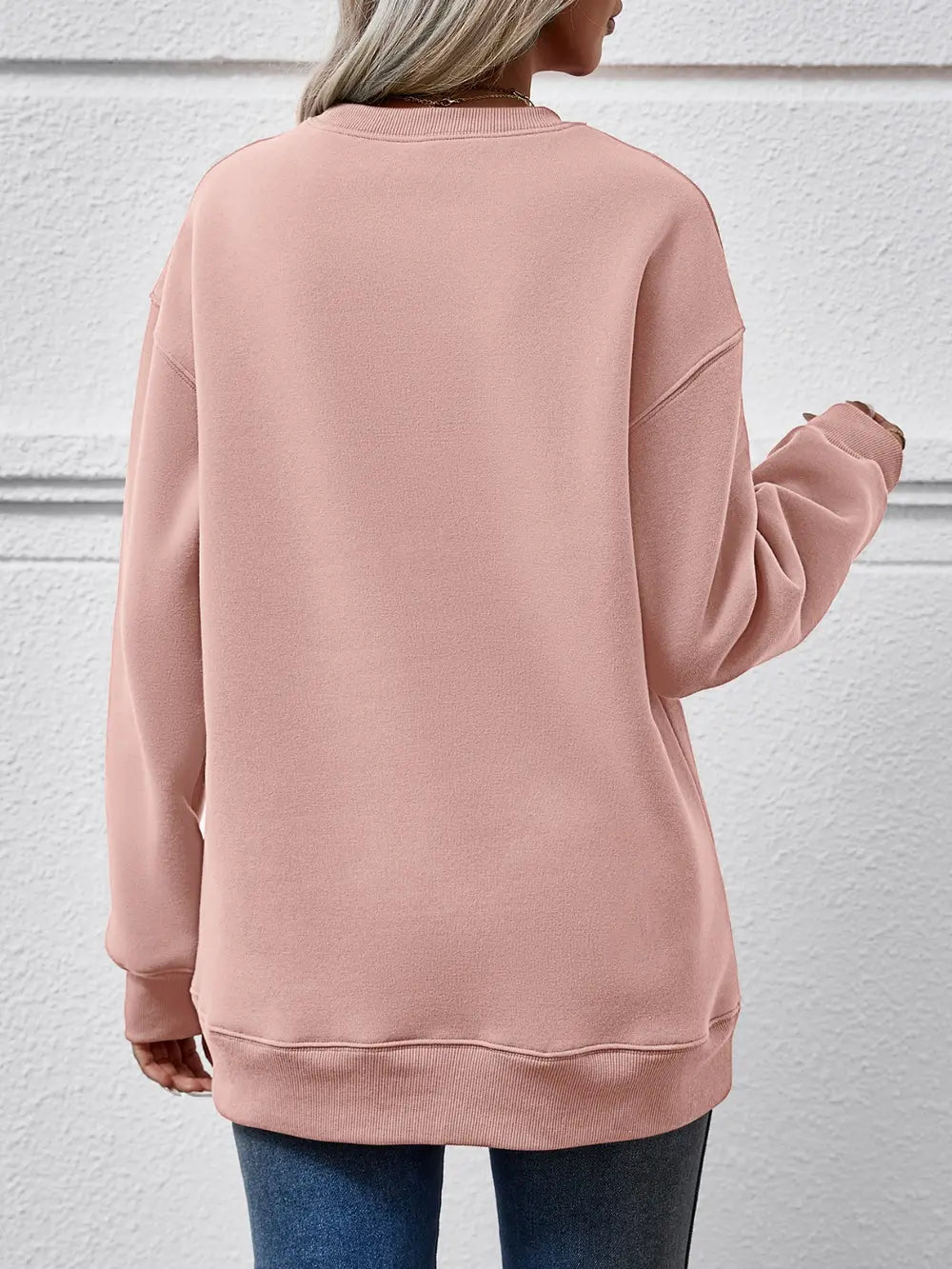 Graphic Round Neck Long Sleeve Sweatshirt (24)