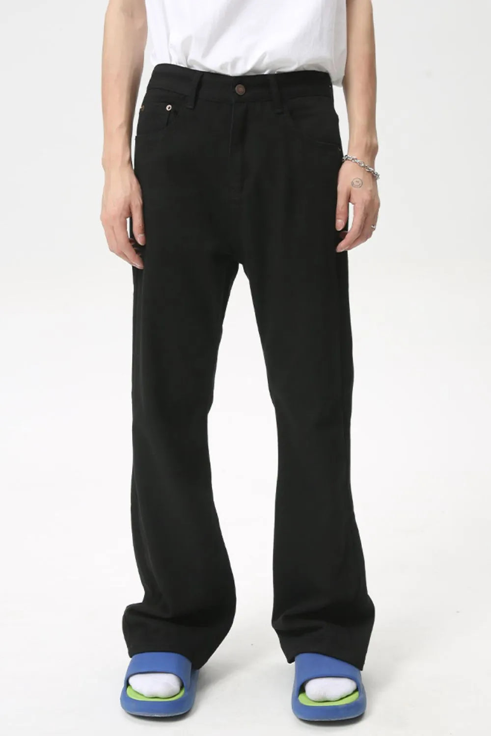 Mid Rise Jeans Pockets