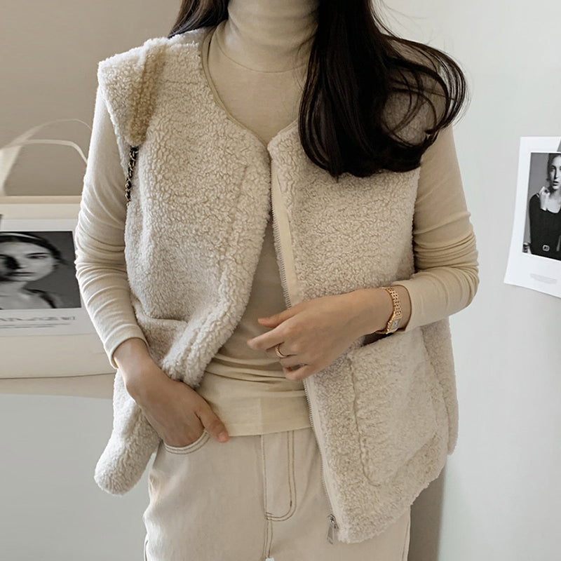 Lamb Wool Vest Jacket photo 3