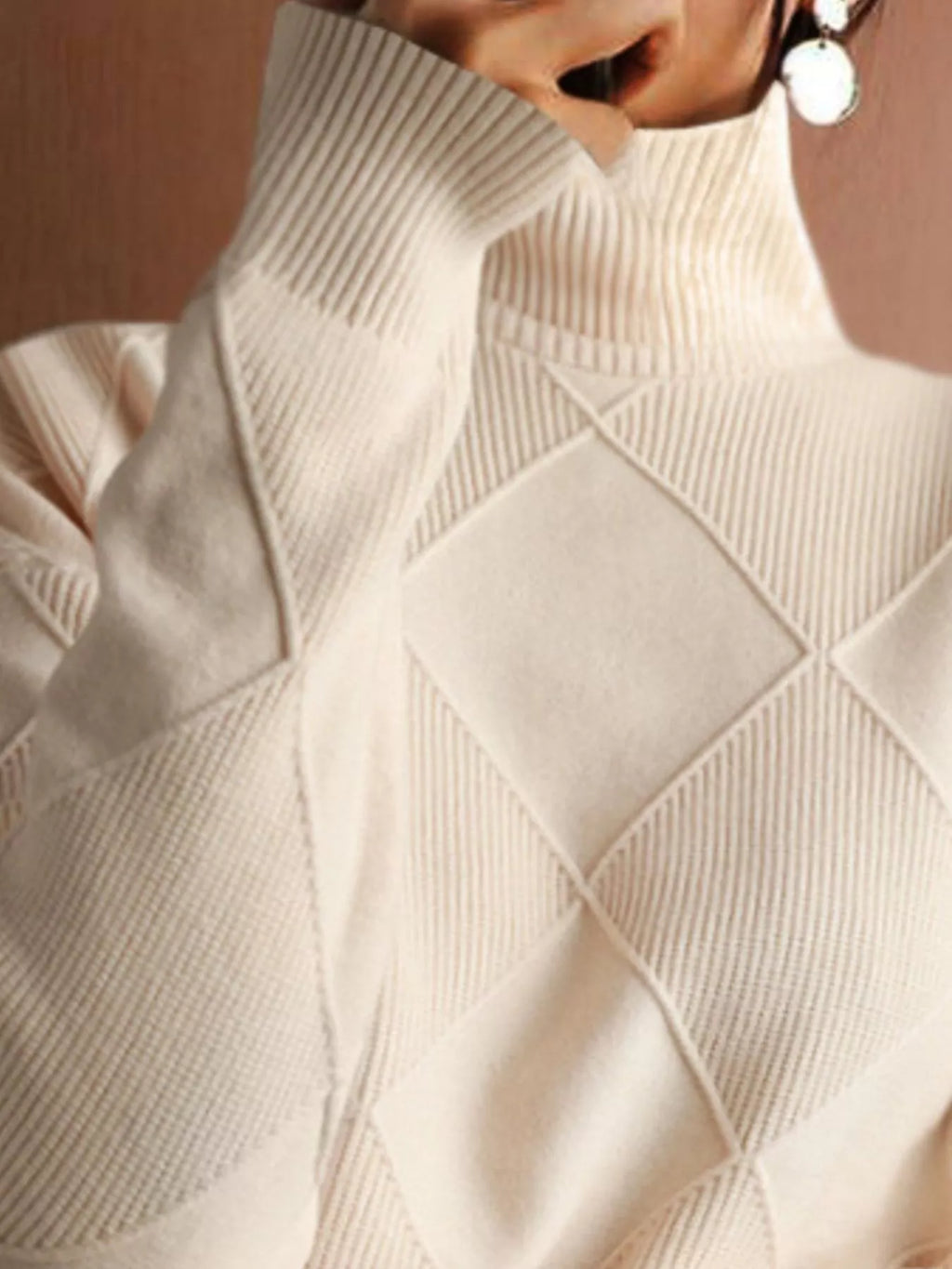 Argyle Pattern Turtleneck Sweater (3)