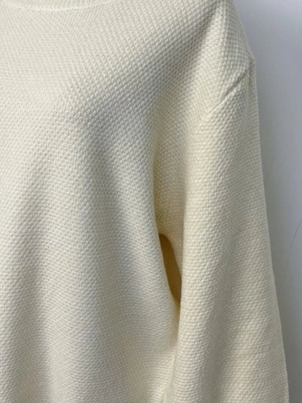 Round Neck Long Sleeve Sweater (9)