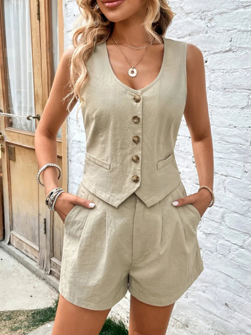 Scoop Neck Sleeveless Top Shorts Set (6)