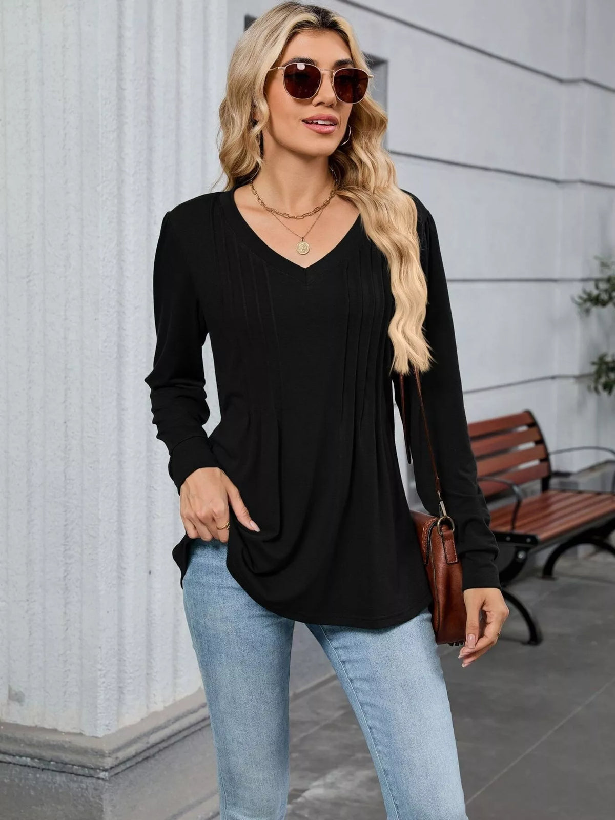 V-neck Long Sleeve Relaxed Fit T-shirt (22)