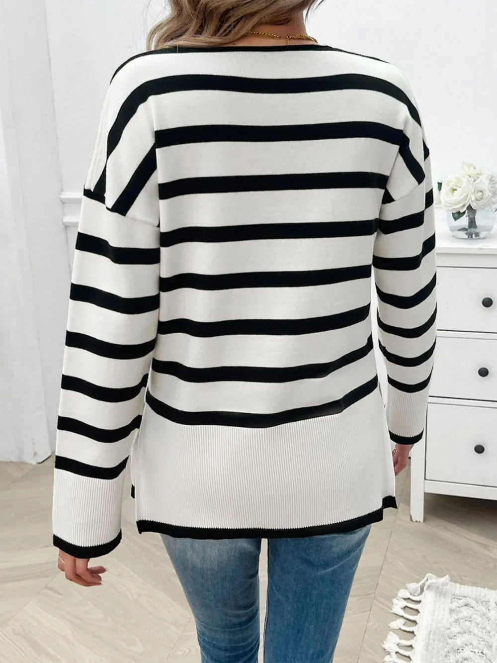 Striped V-neck Long Sleeve Knit Top (2)