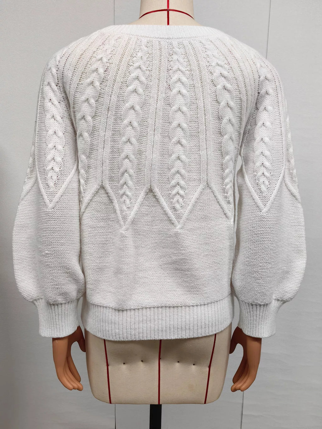 Cable-knit Round Neck Sweater (6)