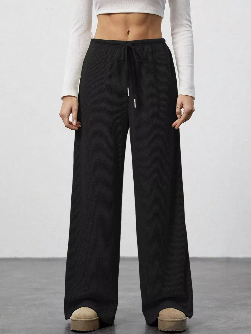 Relaxed Fit Drawstring Pants (23)
