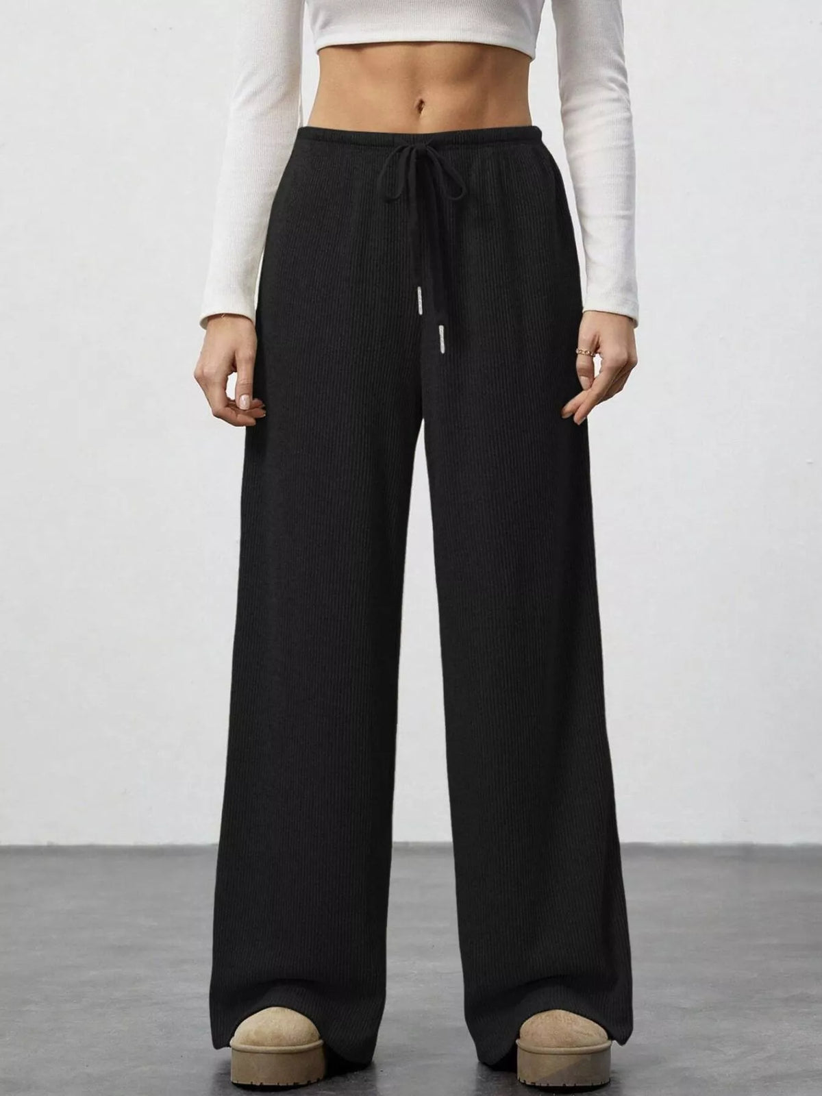 Relaxed Fit Drawstring Pants (23)