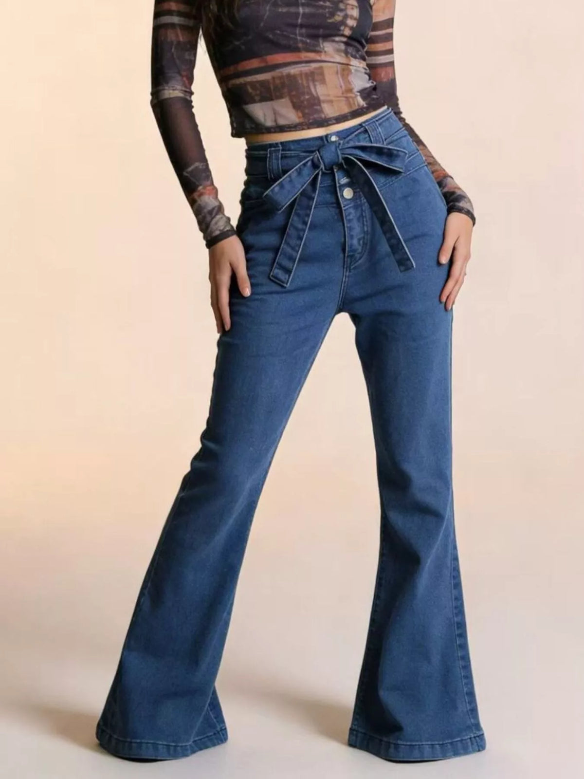 Bow-tie High-waisted Flare Jeans (3)