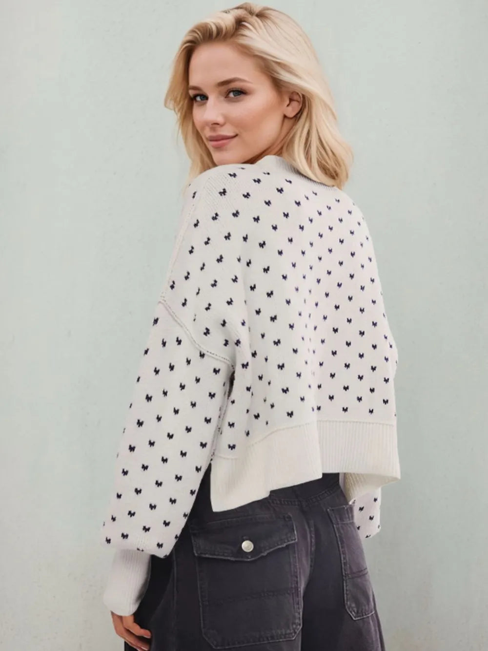 Slit Round Neck Long Sleeve Sweater (9)
