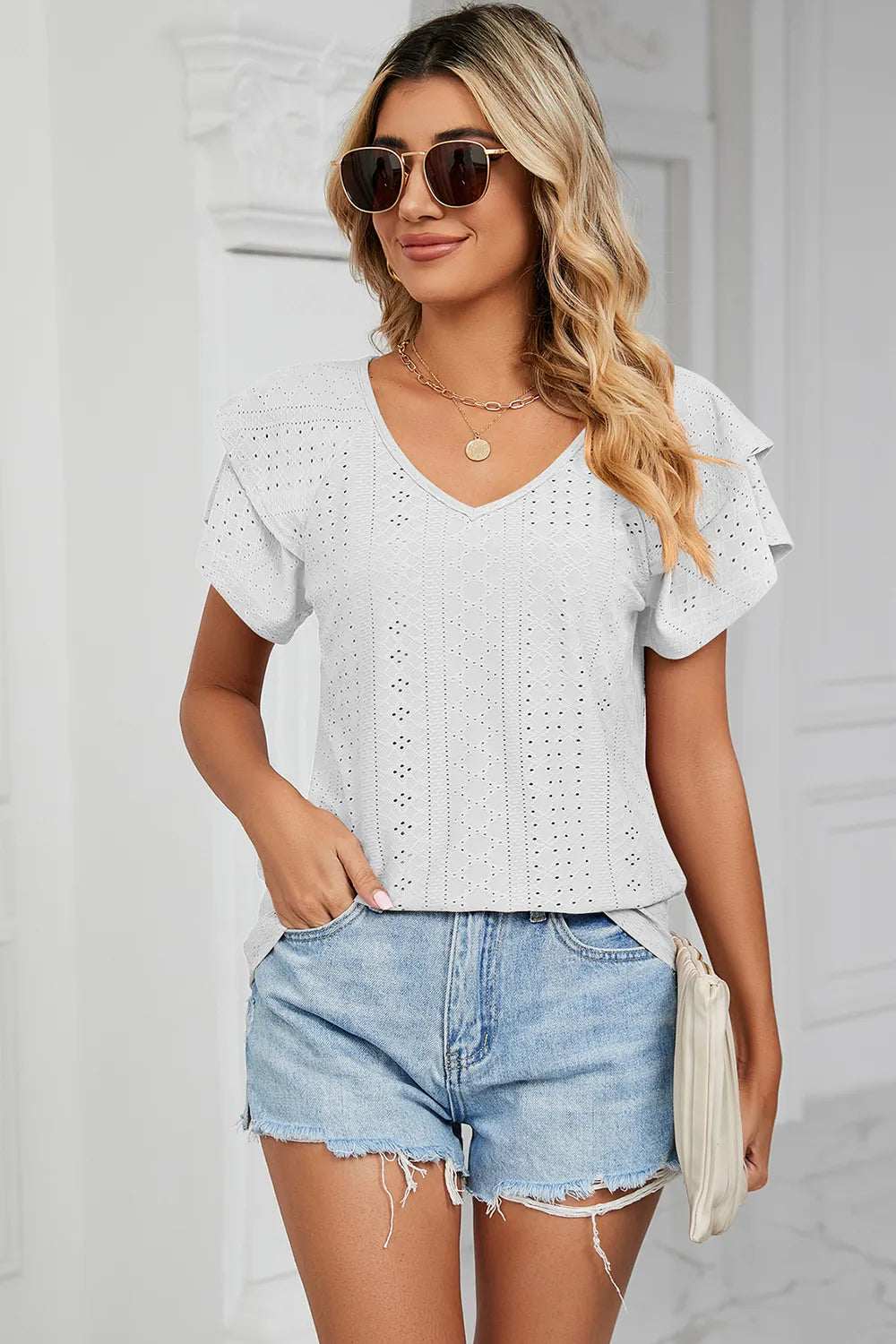 Eyelet V-neck Short Sleeve T-shirt (5)