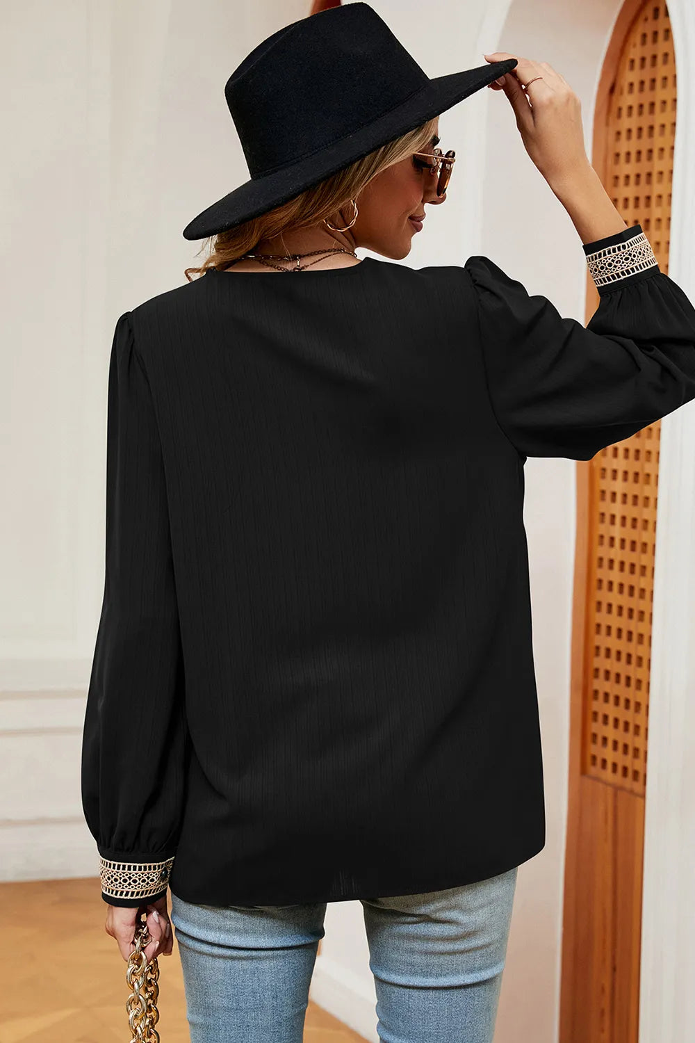 V-neck Long Sleeve T-shirt (12)