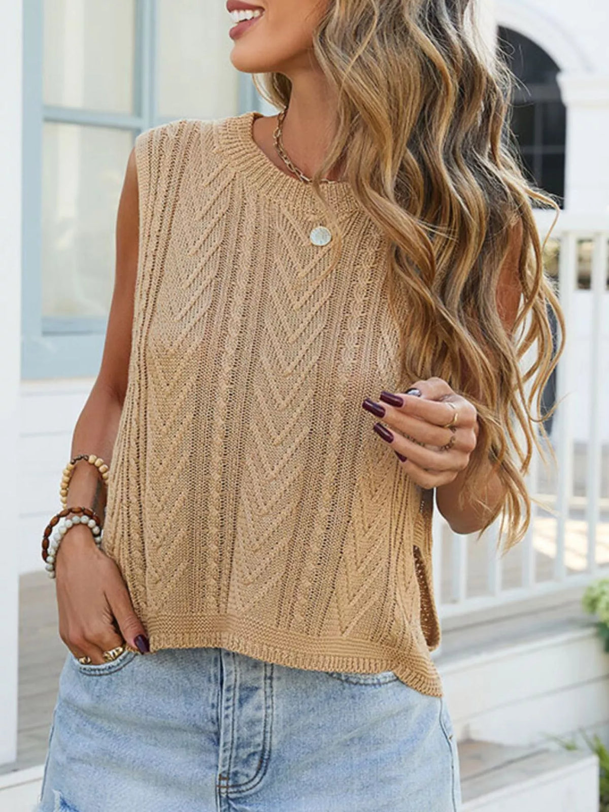 Cable Knit Round Neck Sweater Vest (6)
