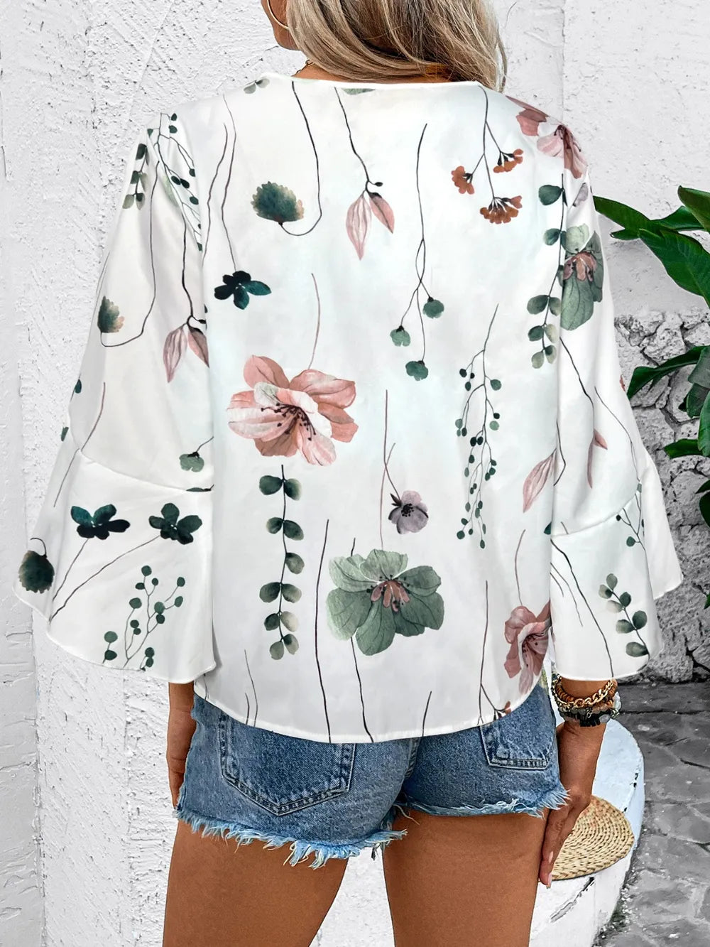 Ruffled Printed V-neck Half Sleeve Blouse (7)