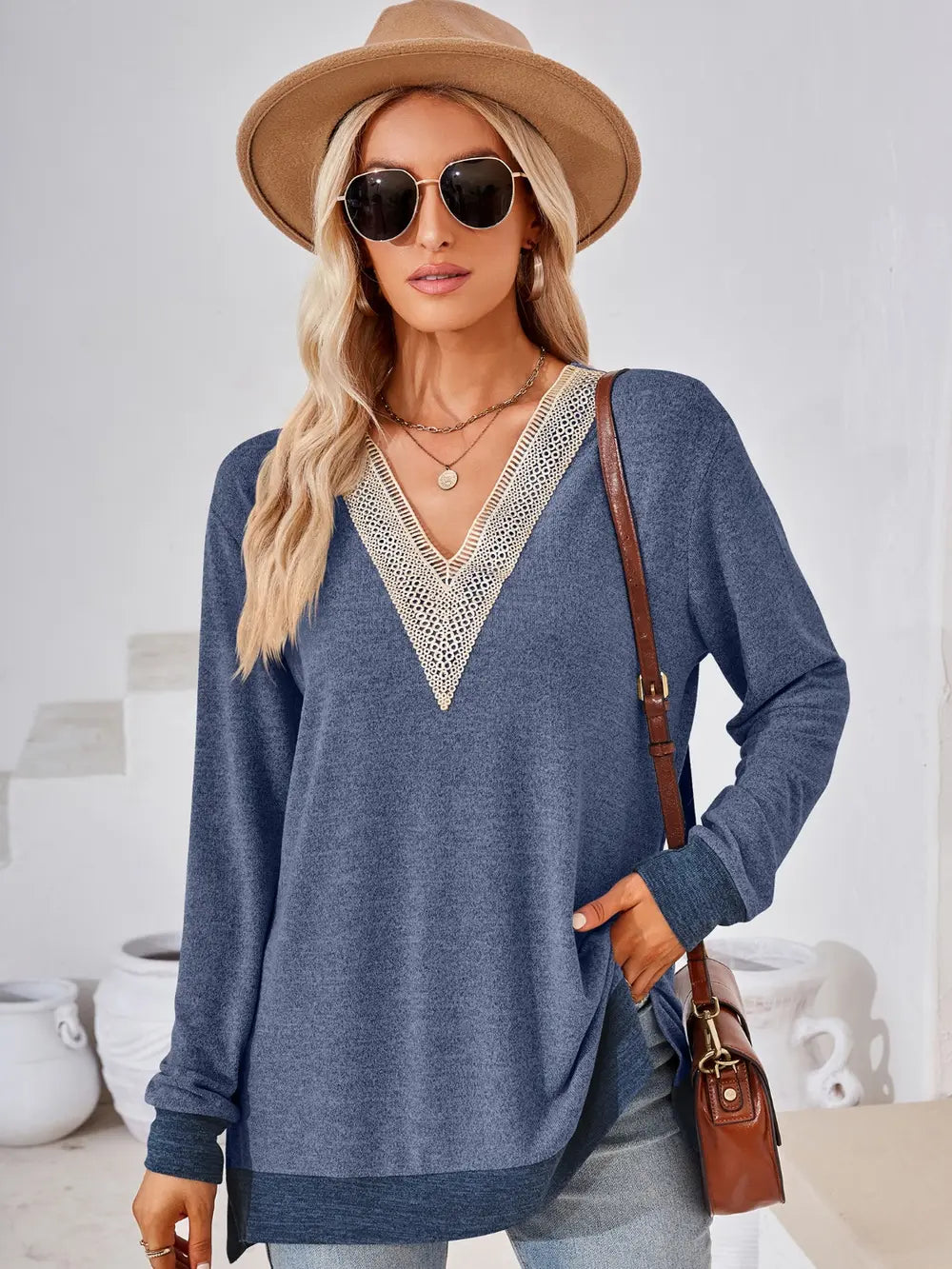 Crochet Contrast V-neck Long Sleeve Slit T-shirt (5)