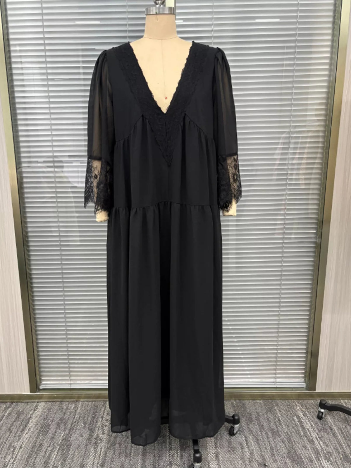 Lace Trim V-neck Maxi Dress (13)