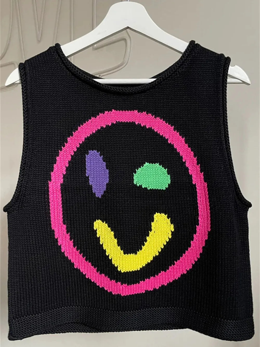 Smiley Round Neck Sweater Vest (8)