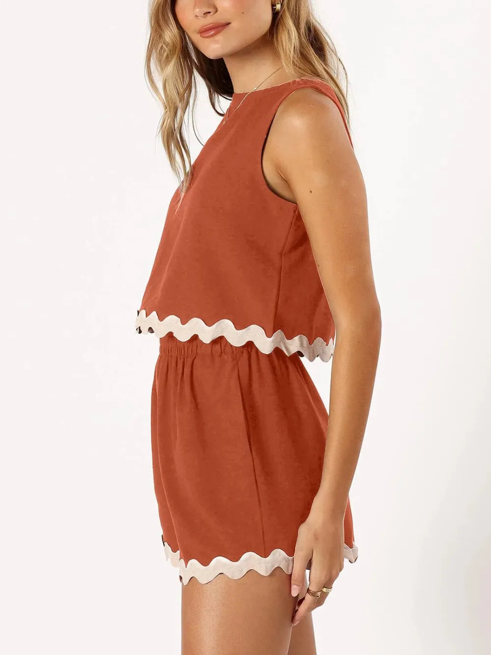 Contrast Trim Round Neck Top Shorts Set (19)