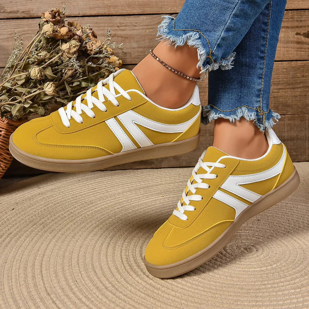 Lace Up Round Toe Flat Sneakers (3)