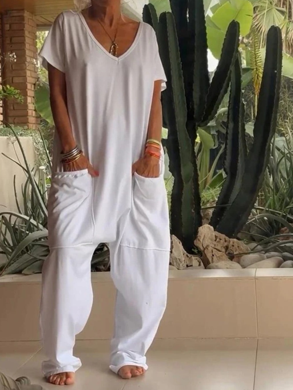 Loose V-neck Wide Leg Jumpsuit (2)