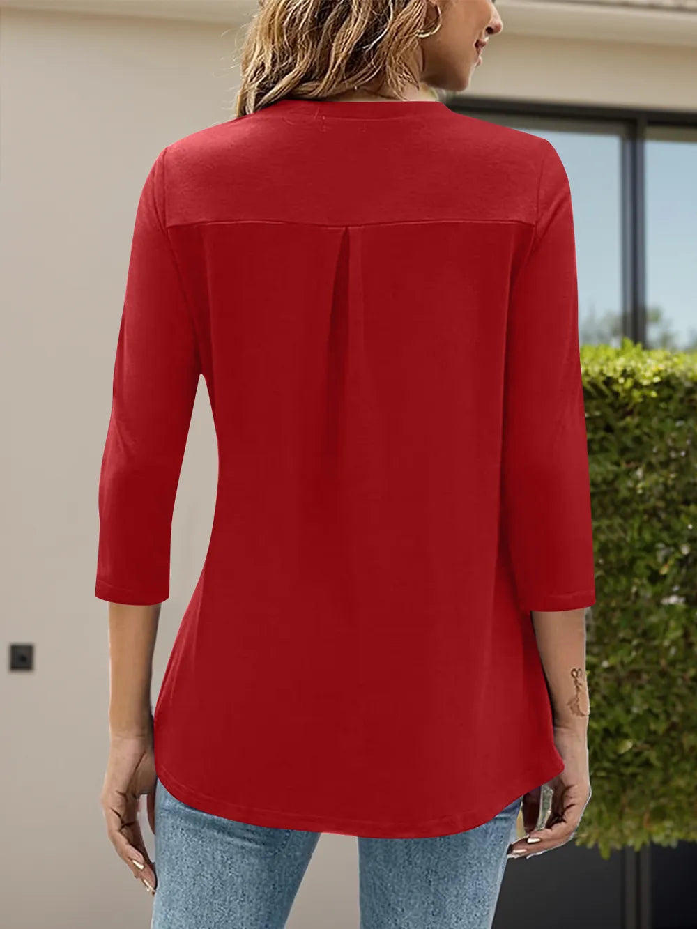 Notched Three-quarter Sleeve T-shirt (21)